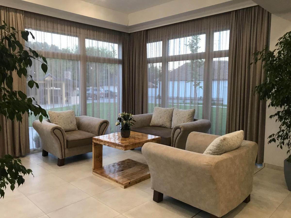 Notarius Vendeghaz Bed & Breakfast Poroszló Dış mekan fotoğraf
